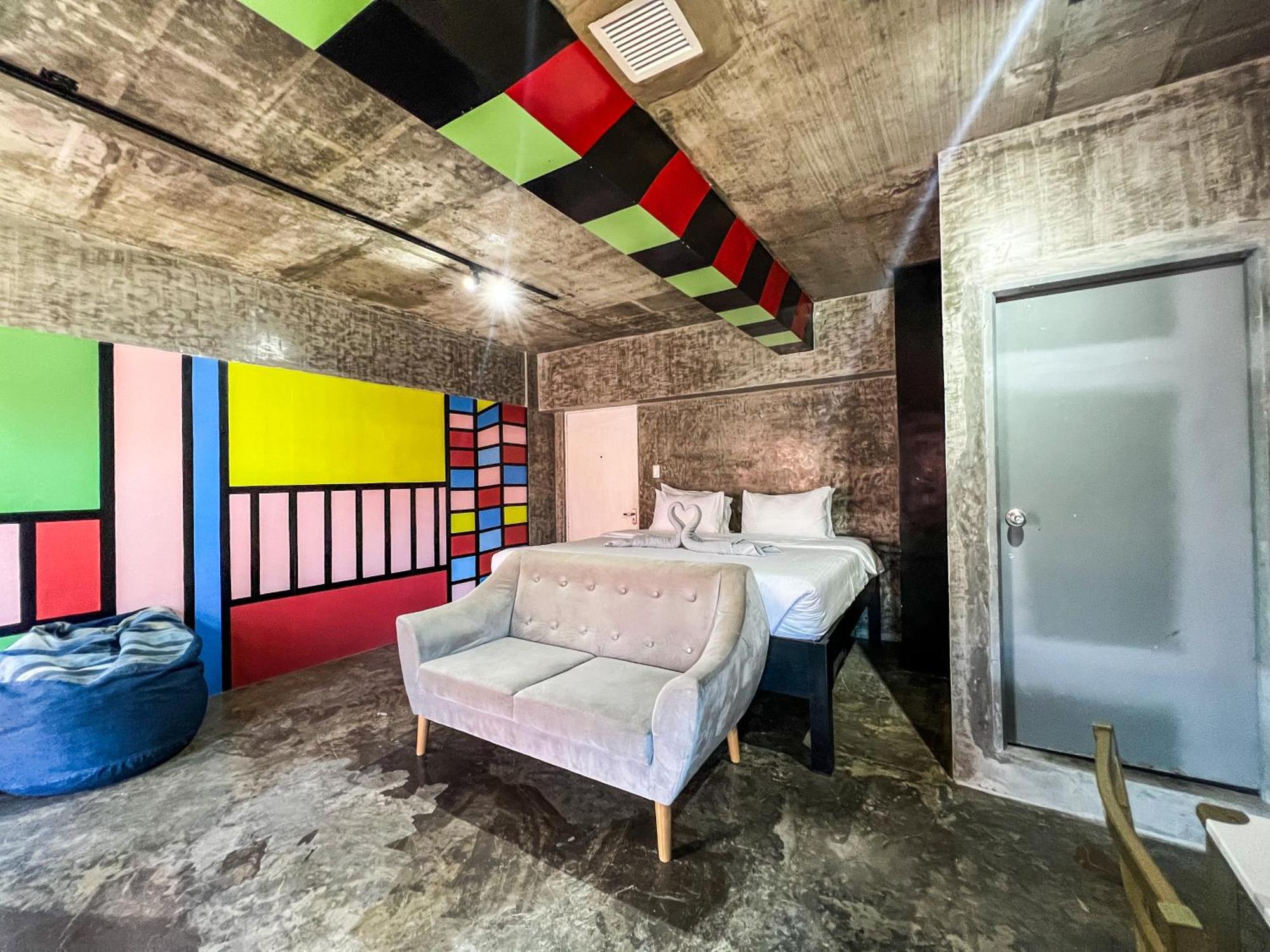 D522 Hostel At Kiener Hills - Near Cebu Airport Мактан Екстер'єр фото